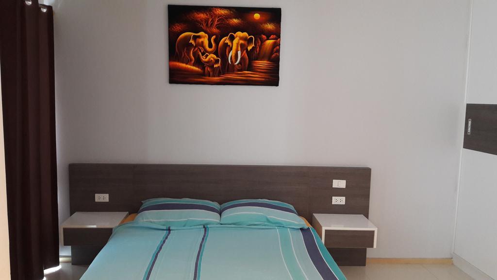 The Gallery Apartment
